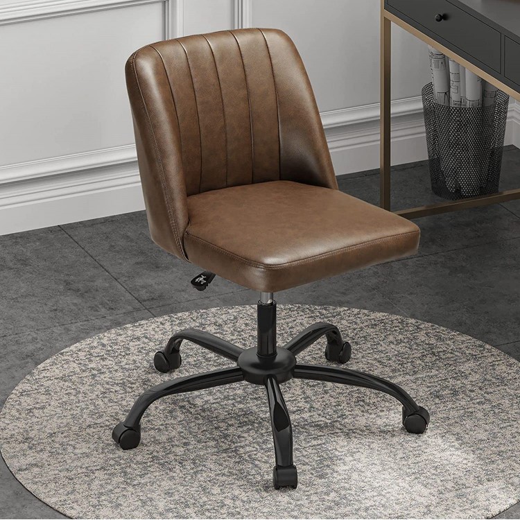 VIAGDO Leather Office Chair Brown Desk Chair Low Back Task Chair Adjustable Home Office Chair Swivel Chair with Smooth Casters Modern Computer Desk Chair Retro Working Chair Makeup Chair