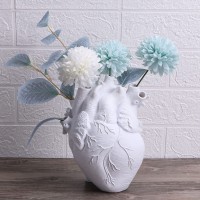 Anatomical Heart Vases Creative for Flowers Customized Sculpture Shaped Resin Art Vase Desktop Home Decoration Gift for Living Room
