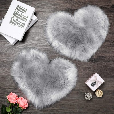 2 Pieces Fluffy Faux Sheepskin Area Rug Heart Shaped Rug Fluffy Room Carpet for Home Living Room Sofa Floor Bedroom 12 x 16 Inch Grey